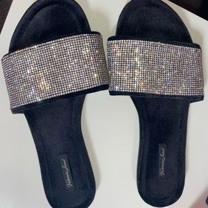 NWT Victoria’sSecret Rhinestone slides SizeM(7-8)